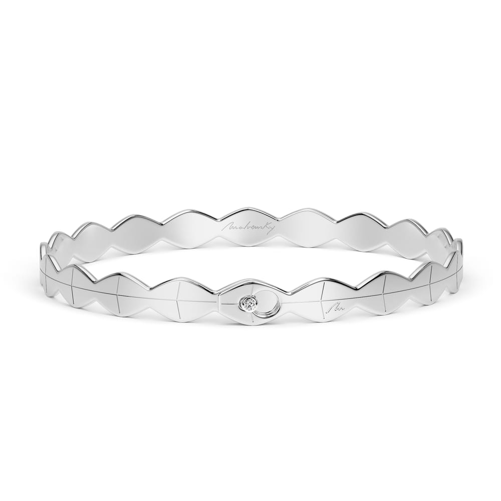 14 KT white gold Infinity bracelet with white diamond