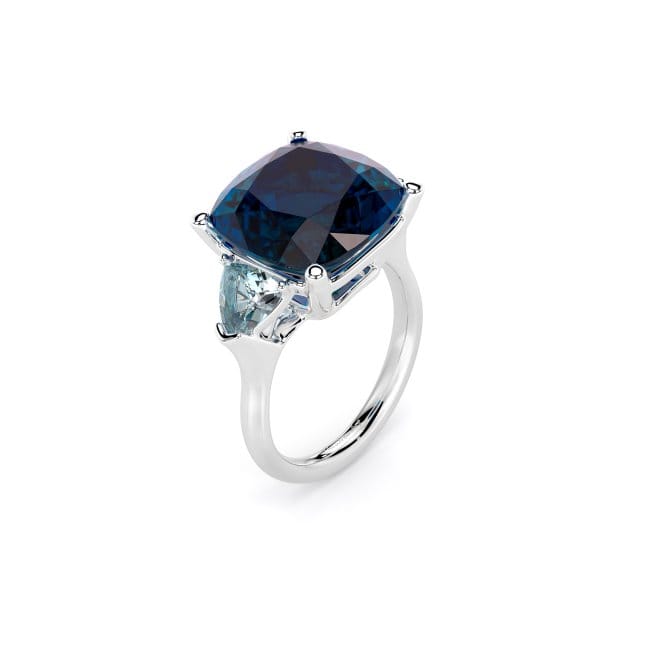 18 KT white gold London blue topaz and Light blue topaz Sardinia ring