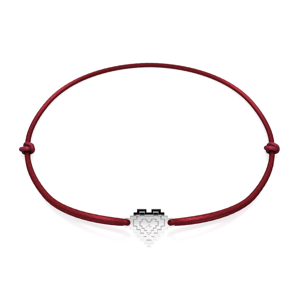14 KT white gold Traditional Heart bracelet on string