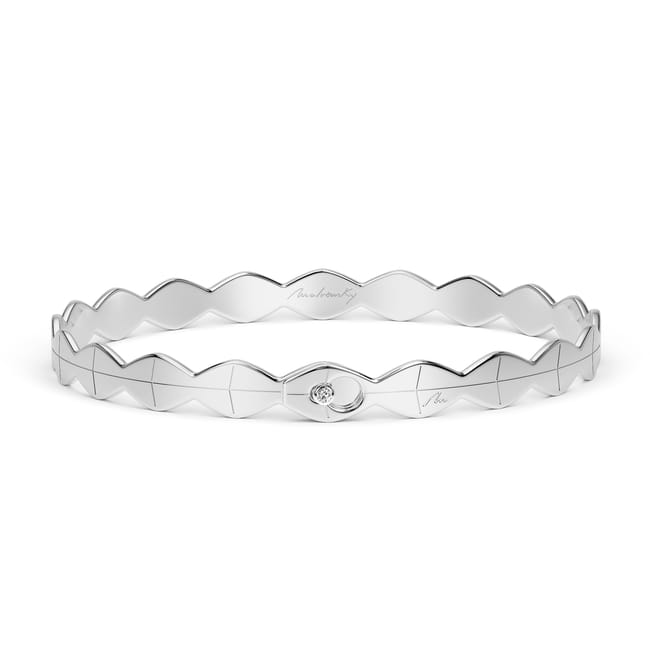 14 KT white gold Infinity bracelet with white diamond