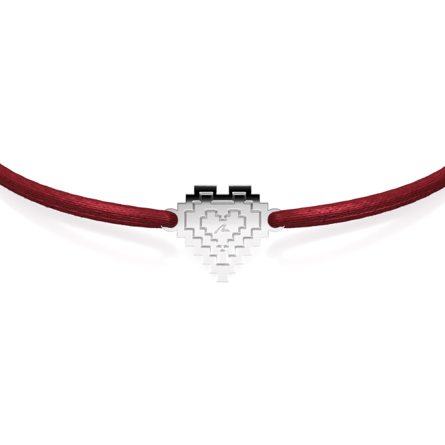 14 KT white gold Traditional Heart bracelet on string