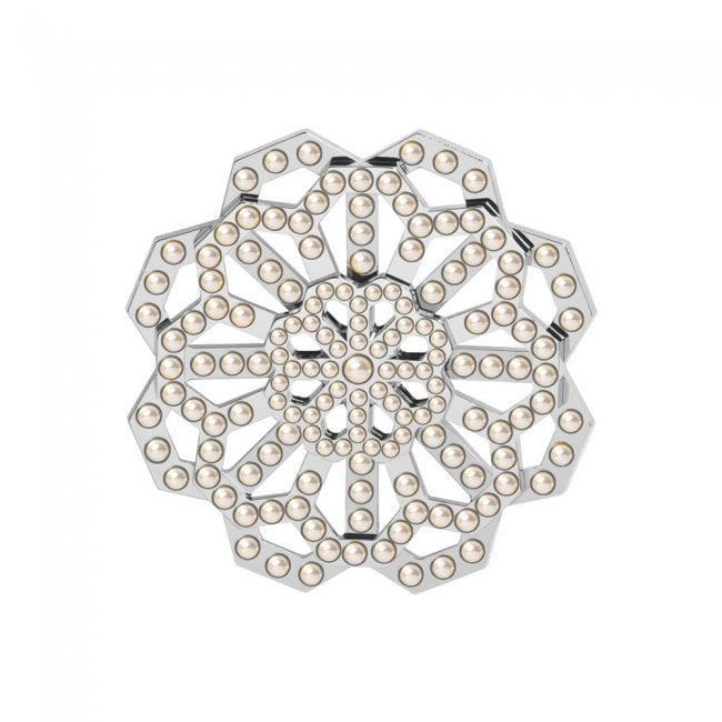 Brosa din alama placata cu paladiu si perle cu model traditional Floarea Infinity