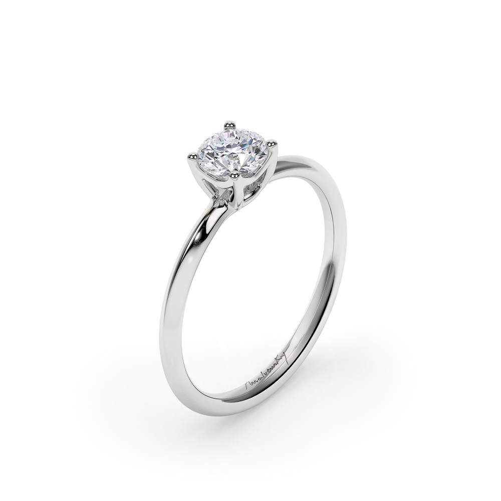 18 KT White Gold Iconic M Engagement Ring Round Cut 0.50 CT DVS1
