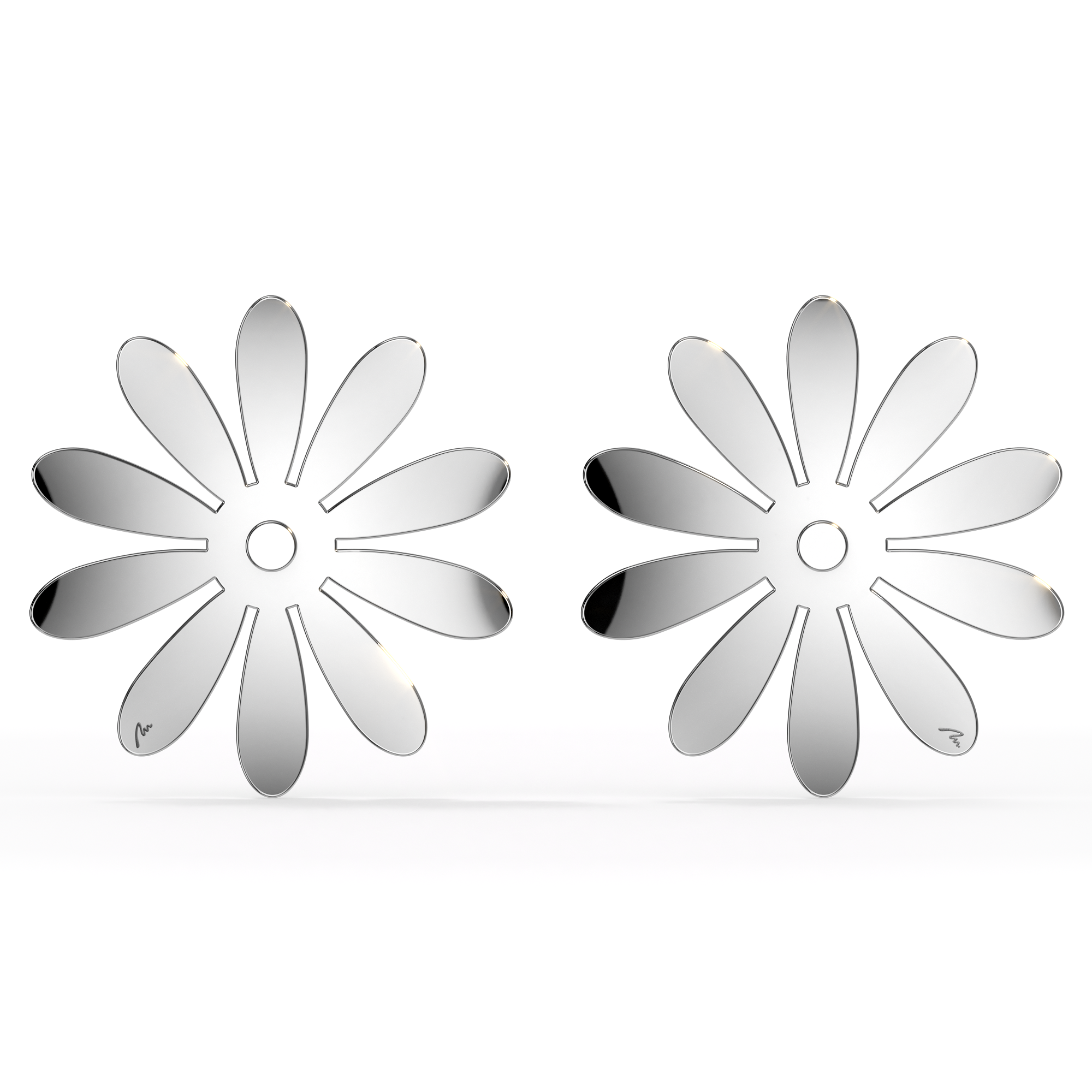 14 KT white gold Margareta L earrings